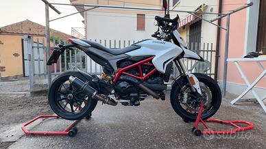 Ducati hypermotard 939