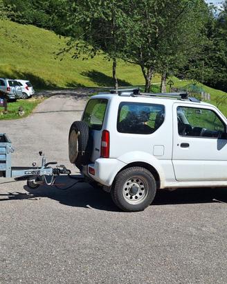AUTOVETTURA JIMNY