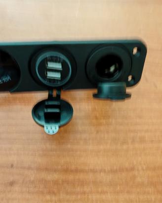 Pannello Multifunzione 12V/24V 4 in 1
