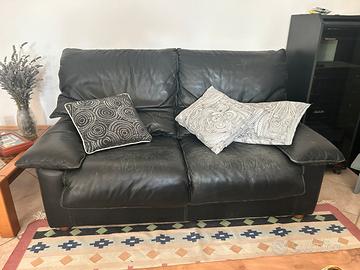 Divano pelle nera