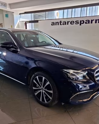 Mercedes-Benz Classe E E 300 de S.W. Auto EQ-...