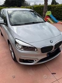 Bmw  218 luxury