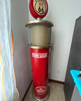 Mobile porta CD e lampada - pompa benzina vintage