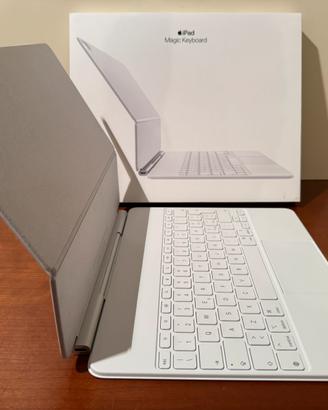 Apple Magic Keyboard per ipad air 13”