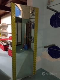 Arredamento negozio abbigliamento