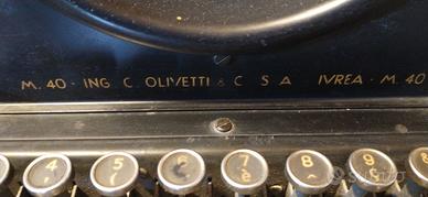 37 - Macchina per scrivere Olivetti M 40