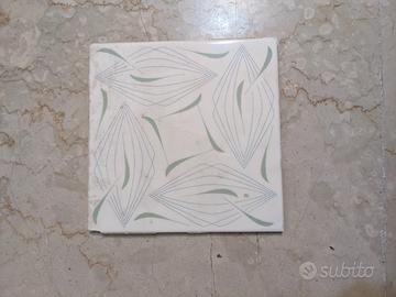 Piastrelle intere 20x20