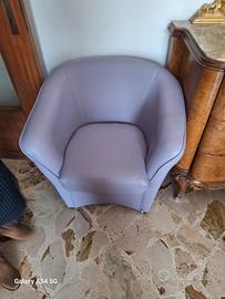 Poltrona a pozzetto color glicine