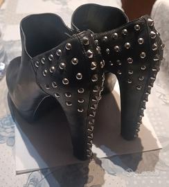 Scarpe  Guess in pelle