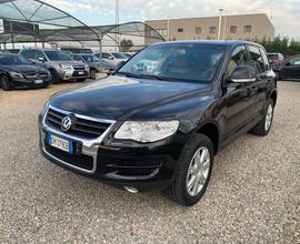 VOLKSWAGEN Touareg 3.0 V6 TDI DPF tiptronic