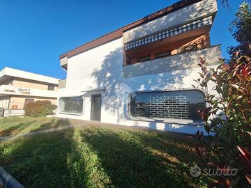 CAPANNONE A VEROLANUOVA