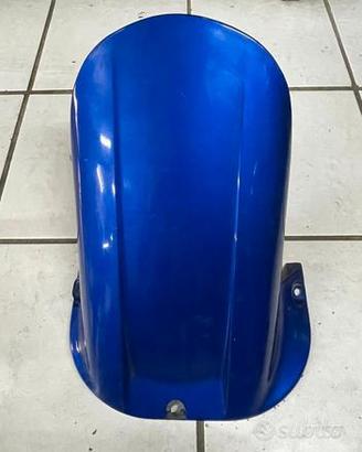 PARAFANGO POSTERIORE YAMAHA R1 1998 AL 2001