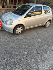 TOYOTA Yaris - 1999