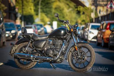 Royal Enfield Meteor 350 STELLAR