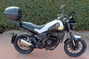 Benelli Leoncino 250