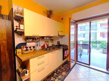 Bilocale con terrazza a livello