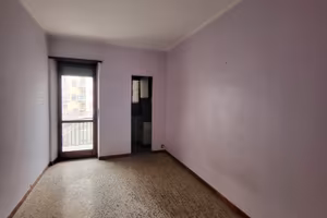 Torino via botticelli ampio bilocale