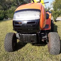 trattorino rasaerba tagliaerba 