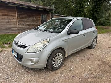 Hyundai i20 1.2 - Anno 2009 - € 1.500