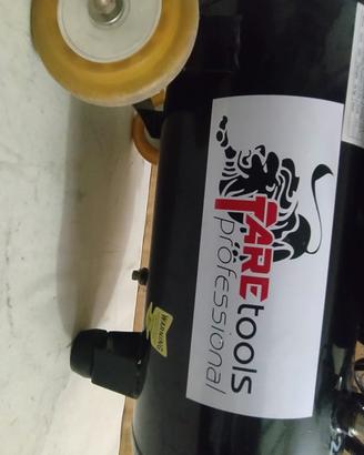 compressore 25 litri 220 V.