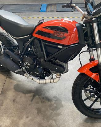 Ducati scrambler 400