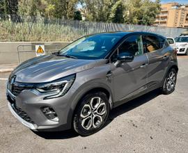 Renault Captur Plug-In Hybrid 1.6 160 cv Intens