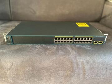 Switch Cisco Catalyst WS-C2960-24TT-L