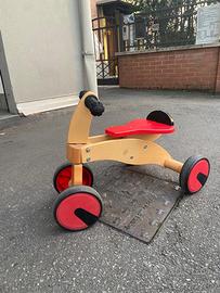 Triciclo in legno