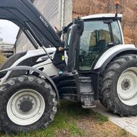 VALTRA T 175 ACTIVE CON CARICATORE