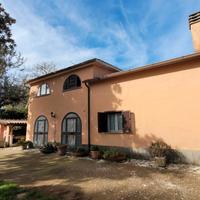 Villa unifamiliare con piscina