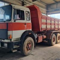 Iveco 330.35