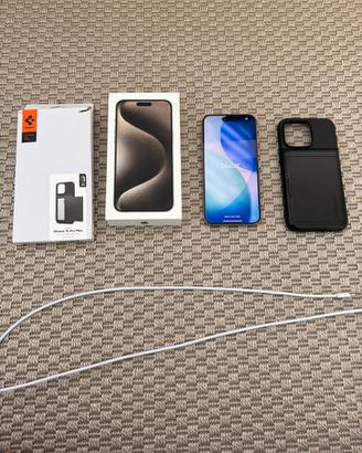 IPhone 15 Pro Max 256GB Titanio + cover Spigen