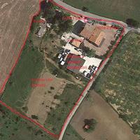 Lotto terreno con ville officina 3attività BeB