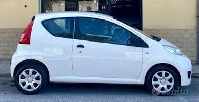 PEUGEOT 107 1.0 68CV 3p. Plaisir