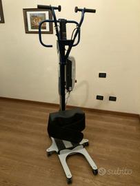 SOLLEVATORE/VERTICALIZZATORE PER DISABILI
