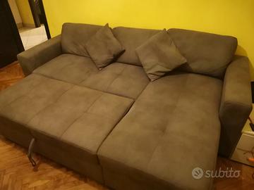 Divano letto con penisola e contenitore