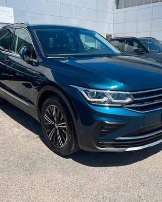 Volkswagen Tiguan 2.0 TDI 150 CV SCR DSG R-Line