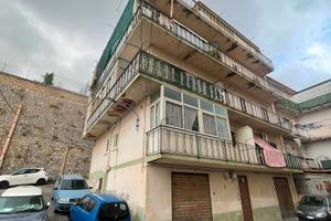 3 Vani Monreale: Appartamento con balconi