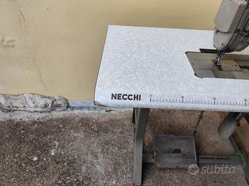 macchina da cucire necchi