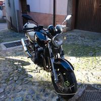 KAWASAKI ZR-7 ZR-750F