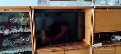 TV Strong 40"