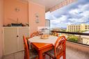 trilocale-con-terrazzo-vista-mare