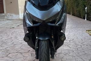 Honda Forza 750