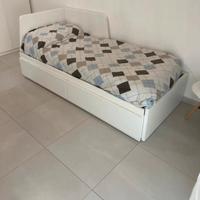 Letto IKEA modello Flekke