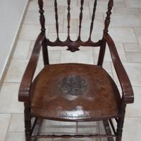 SEDIA A DONDOLO ANTICA.