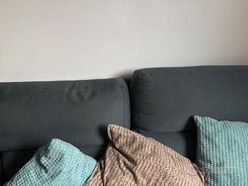 Divano verde poltrone e sofa