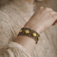 Antico bracciale filigrana con cabochon miele