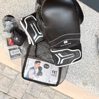 Guantoni e fasce da boxe