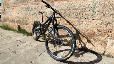 YT Capra CF Pro 29 MTB enduro