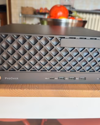 HP ProDesk 4 SFF G1i  –  i5 235 – 16GB – 512GB